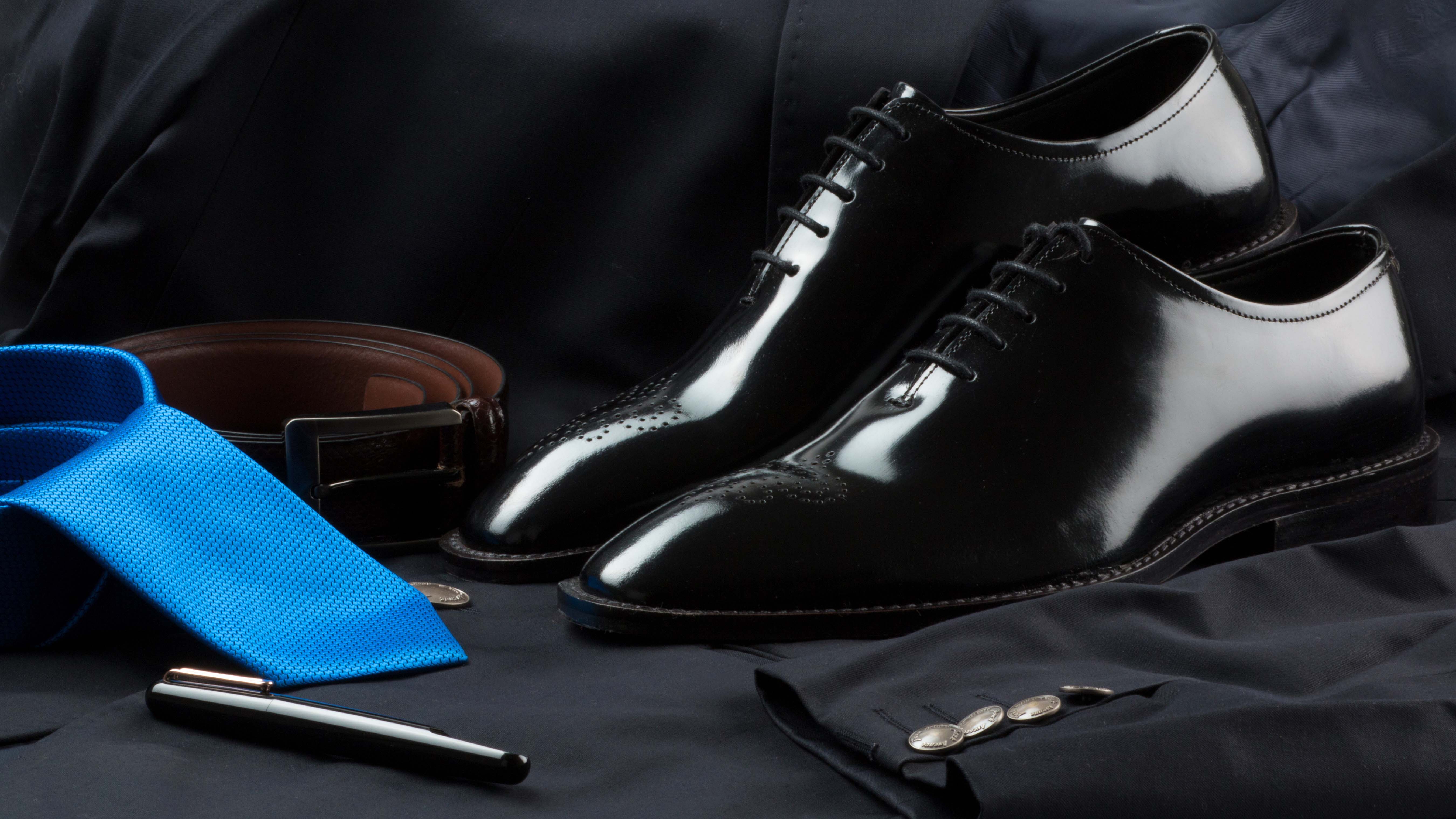5 Gestures to make your man feel special this Diwali!