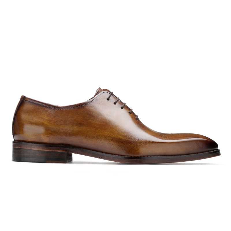 The Nicholas Medallion Wholecut in Tan - Escaro Royale