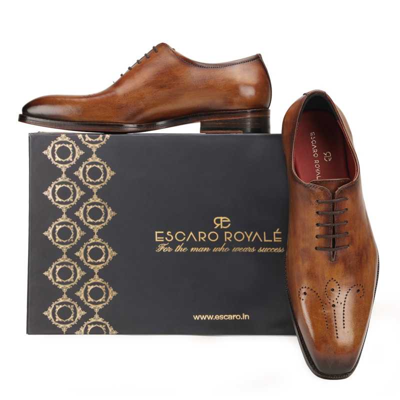 The Nicholas Medallion Wholecut in Tan - Escaro Royale