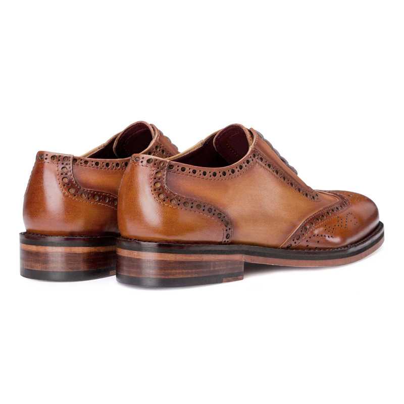 Tessio Dual-Shade Burnished Tan Wingtip Brogues - Escaro Royale