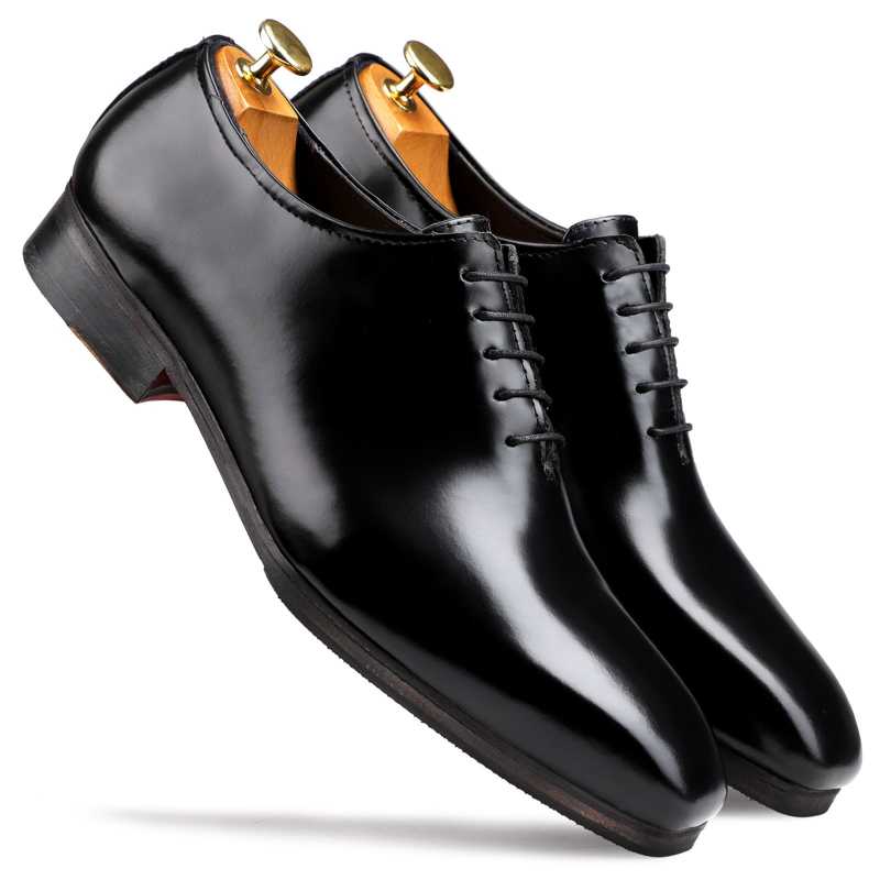 The Milan Wholecut Oxfords in Black - Escaro Royale