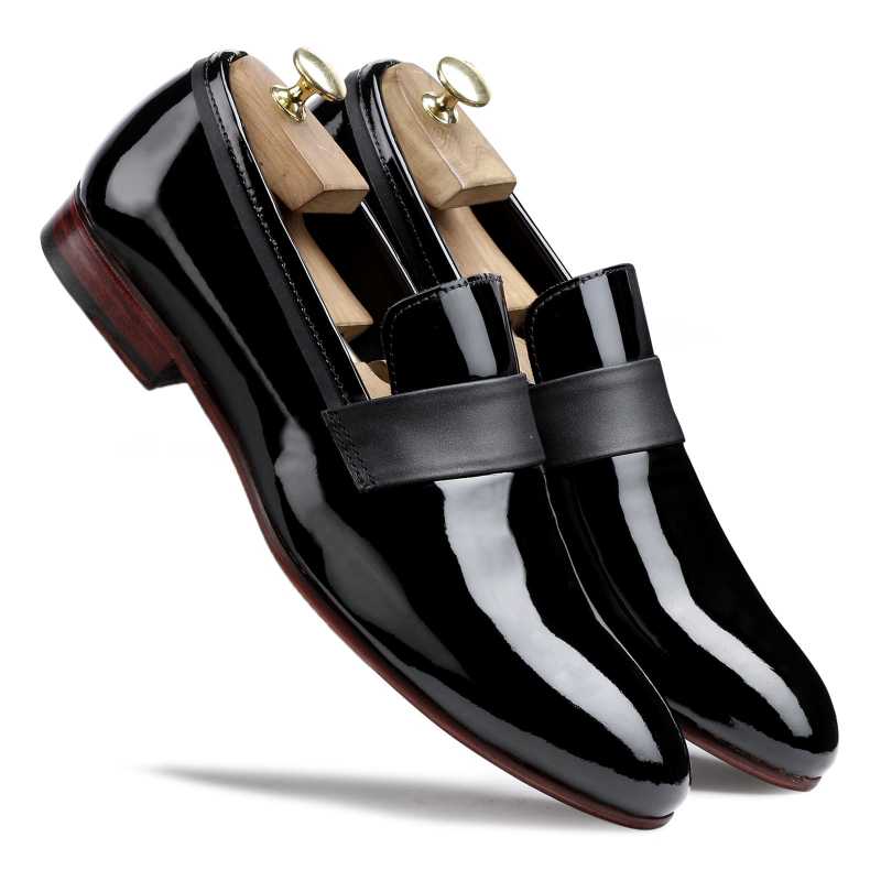 The Hugo Slip-Ons in Black - Escaro Royale