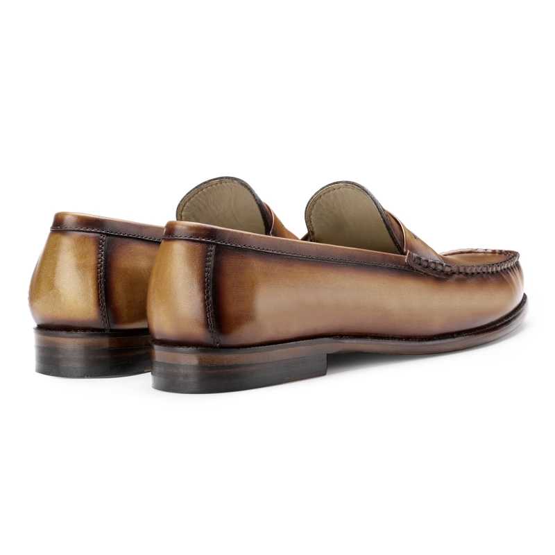 The Elinor Loafer in Tan - Escaro Royale