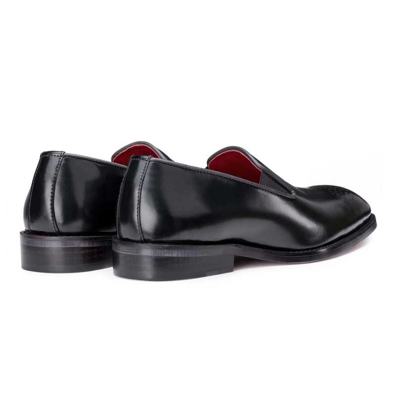 Black Medallion Slip On - Escaro Royale