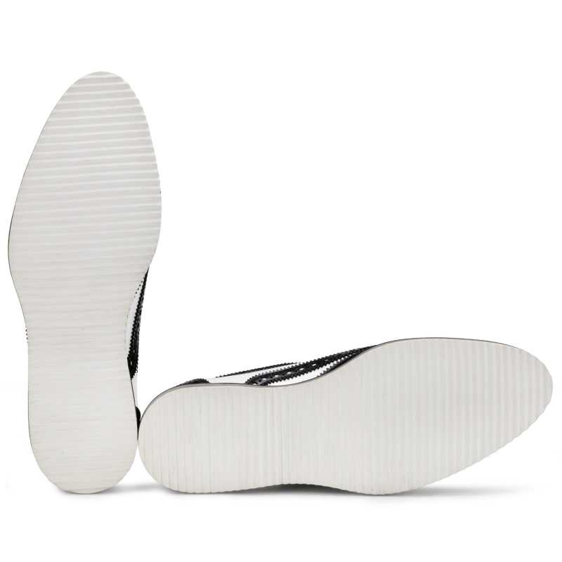 The Golf Designer Brogue in Black White - Escaro Royale