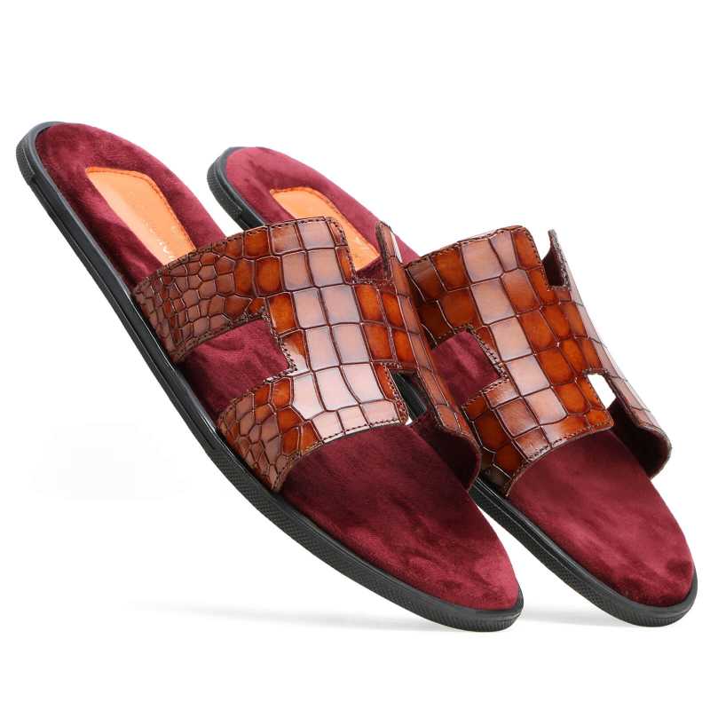 Iconic Textured Sliders - Cognac - Escaro Royale